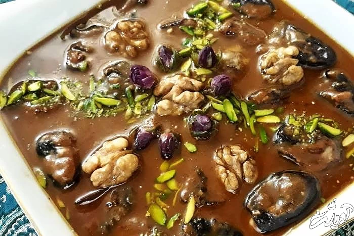 رنگینک از غذاهای لذیذ بندرعباس رنگینک